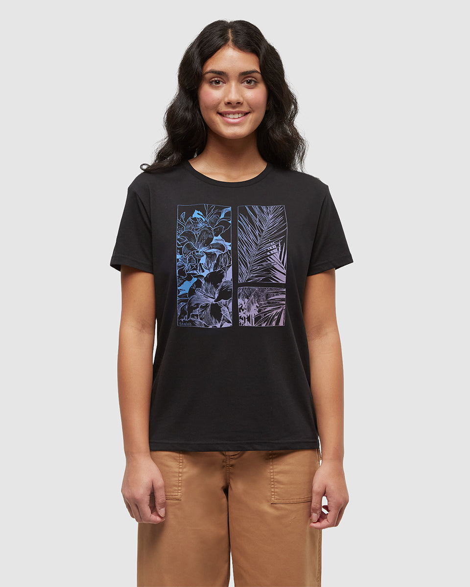 Gerahmtes Haitian Bloom T-Shirt