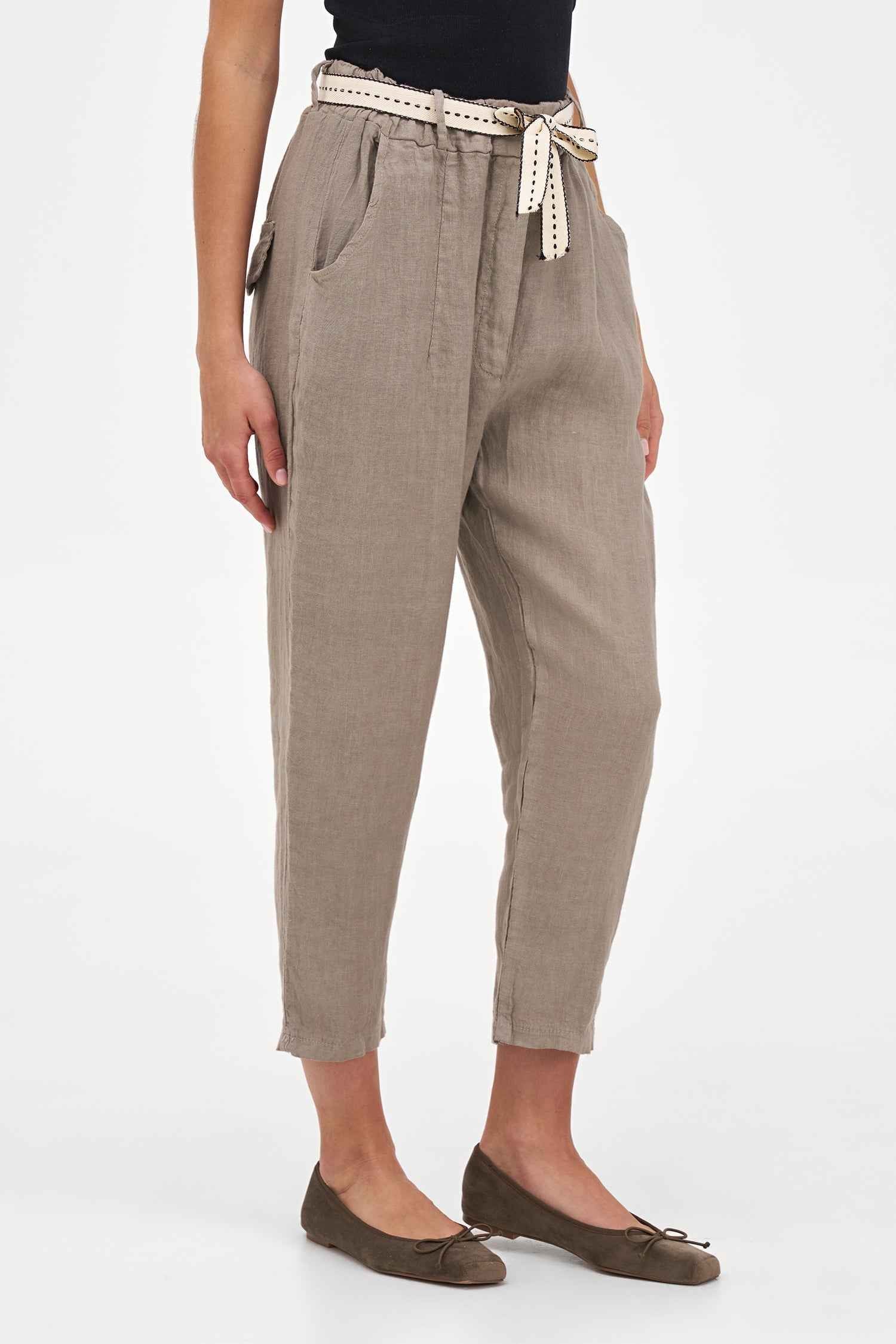 Women's Woven Capri Trousers
