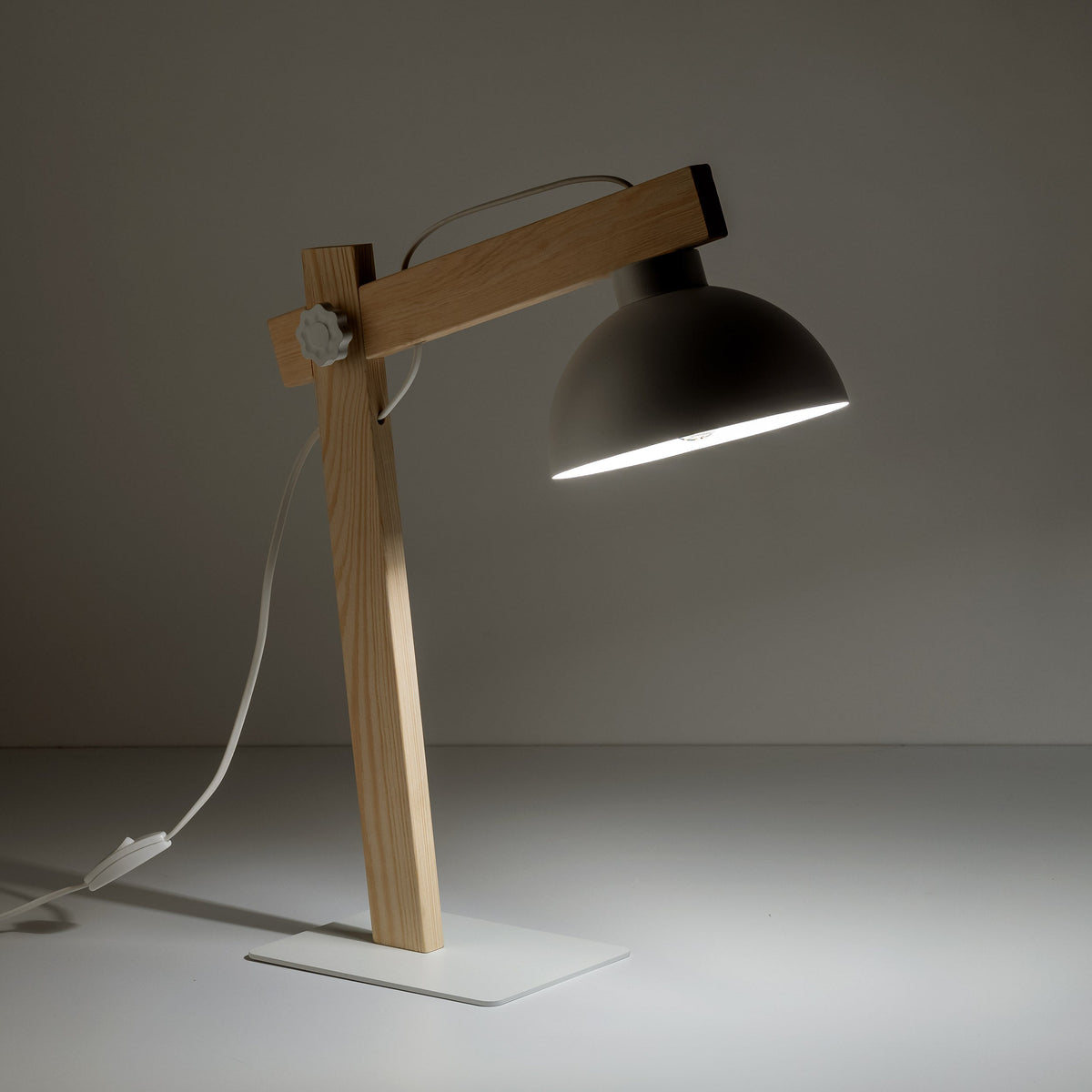 OSLO White Scandinavian Table Lamp for Bedroom & Nightstand