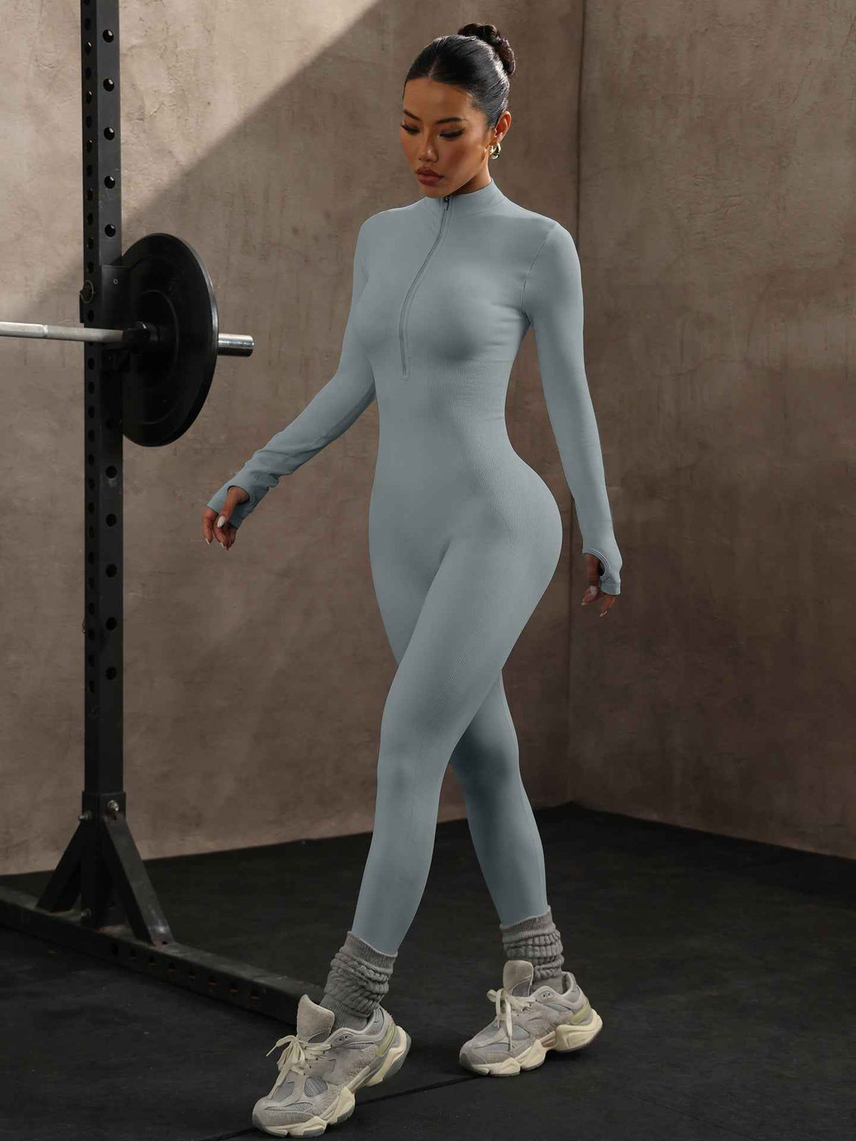 Women’s Long-Sleeve Seamless Yoga Bodysuit – Tight-Fit One-Piece Workout Suit