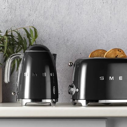 Smeg 50's Retro Style Kettle, 1.7L, 7 Cups, Automatic Shut Off, Black, KLF03BLUS 🍁 All In One Marketplace Canada