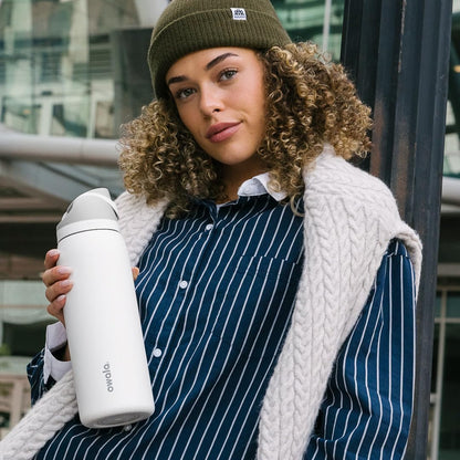 Owala FreeSip Insulated Stainless Steel Water Bottle with Straw, BPA-Free Sports Water Bottle, Great for Travel, 32 Oz, Shy Marshmallow 🍁 All In One Marketplace Canada