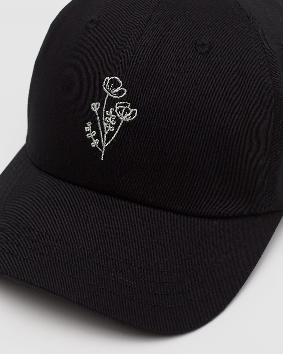 Bestickte Basecap mit Blumenmotiv