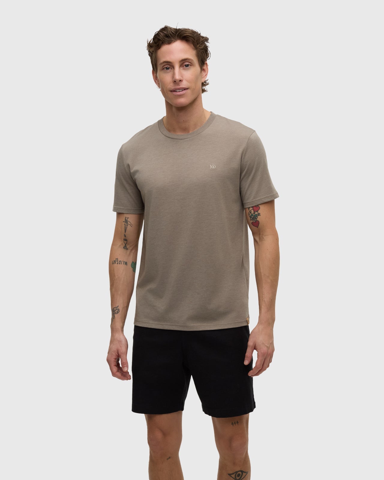 Besticktes Ten T-Shirt