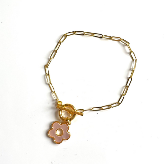 Chainlink Bracelet With Mother Of Pearl Charm