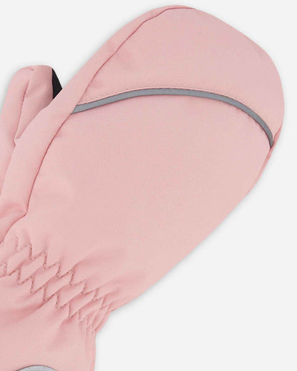 Winter Mittens Play Dusty Pink