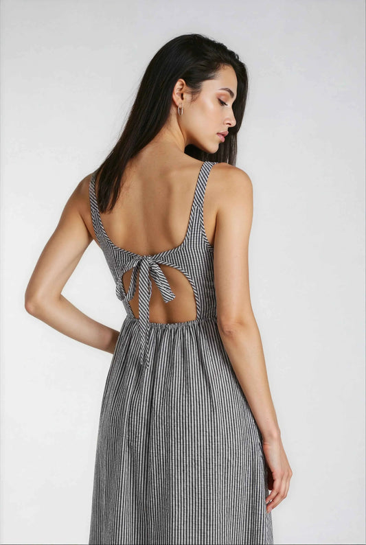 Jules - Lightweight Tie Back Midi Dress In Black Stripe