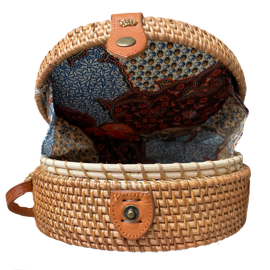 Oval Rattan Purse - White