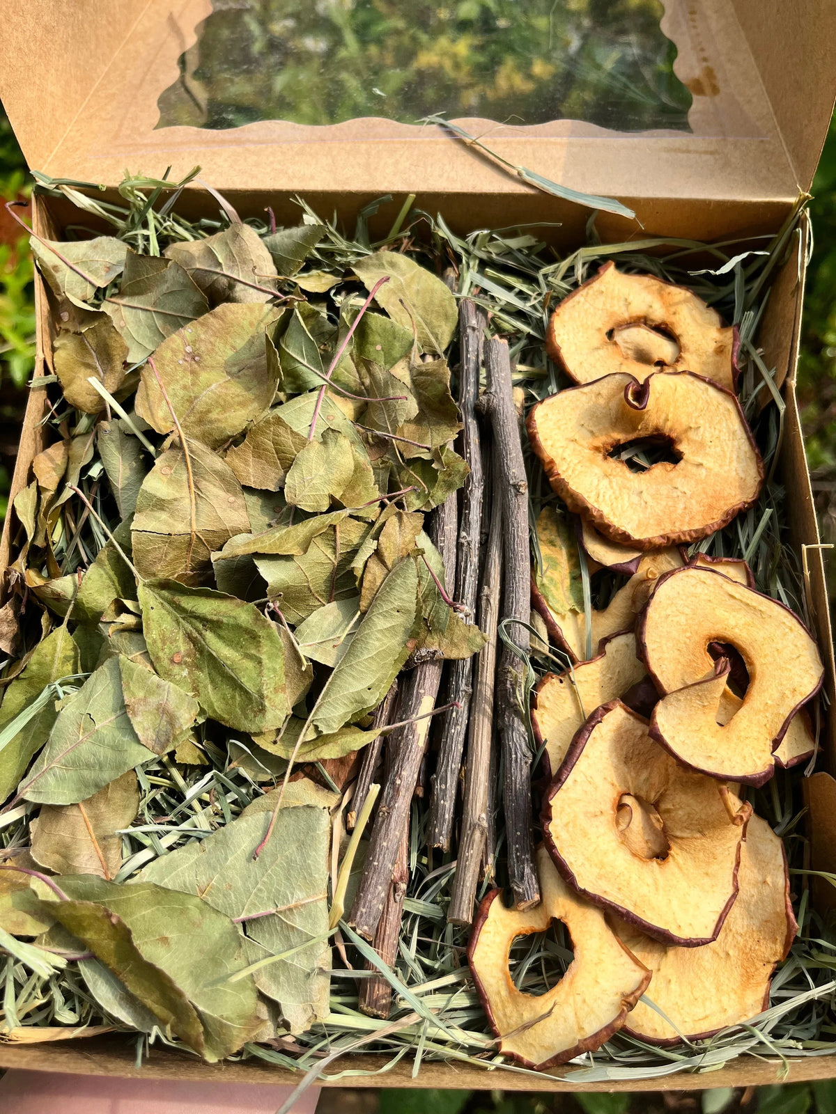 Apple Orchard Forage Box