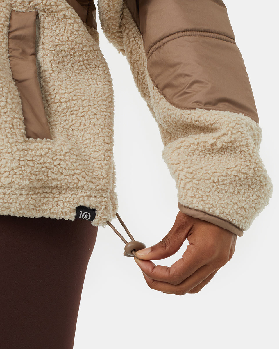 Recycelter Bouclé-Hoodie mit durchgehendem Druckknopfverschluss