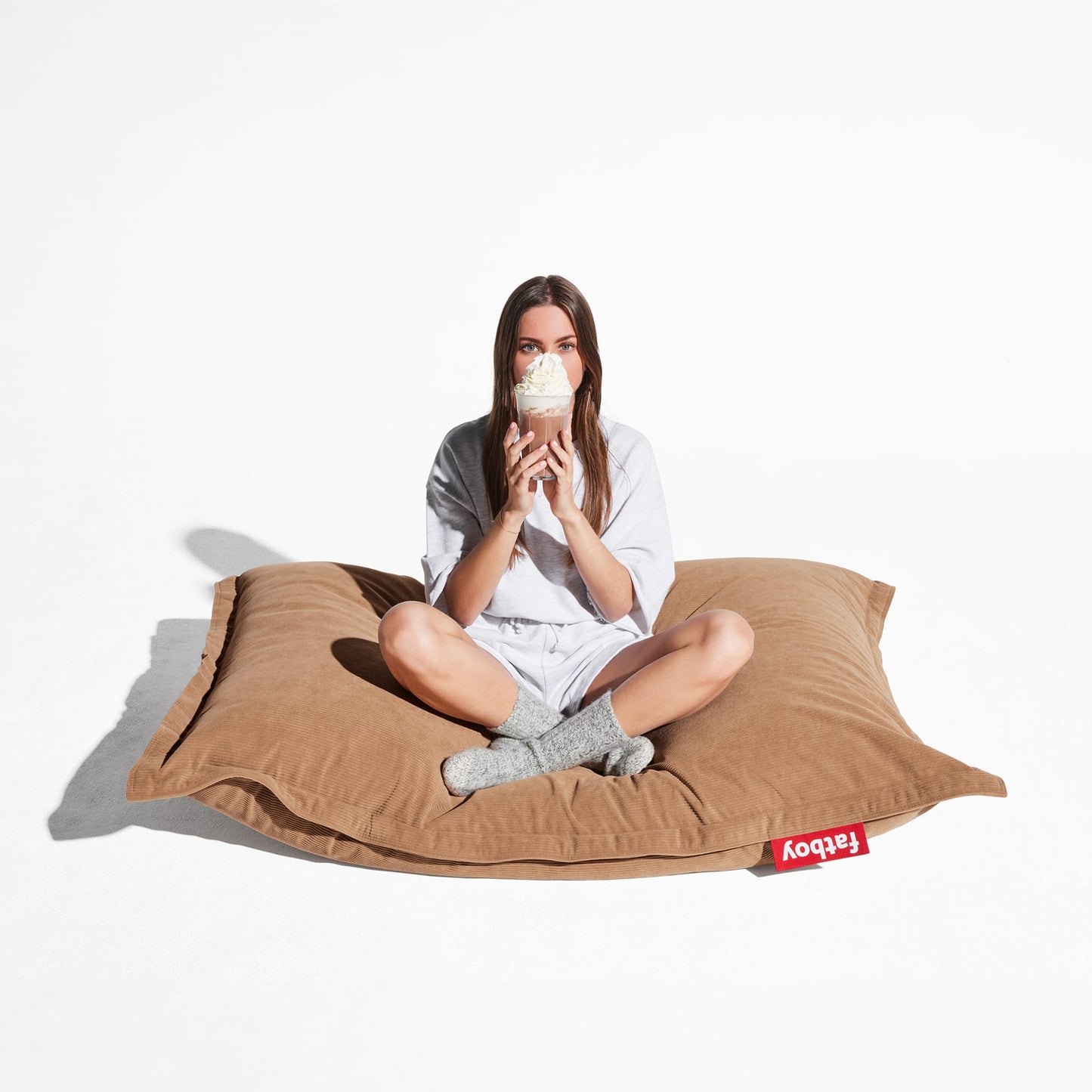 <p>Sitzsack aus Feincord<br> Für Innenbereiche</p>