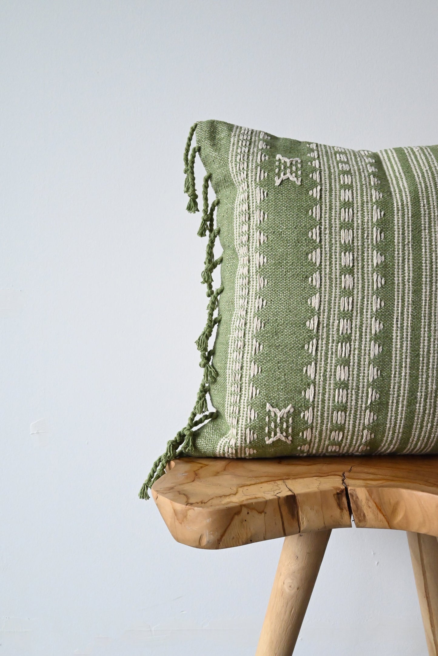 BHUJODI PILLOW COVER - GREEN