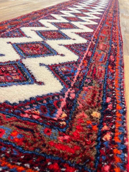 Asadabad | 16' 2" x 2' 8"
