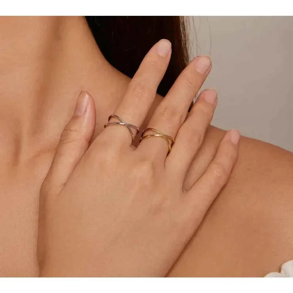 Breathtaking 14K Gold Plated X Ring - Elegant Minimalist 925 Sterling Silver Cross Ring For Women - Promise Jewelry Scr543