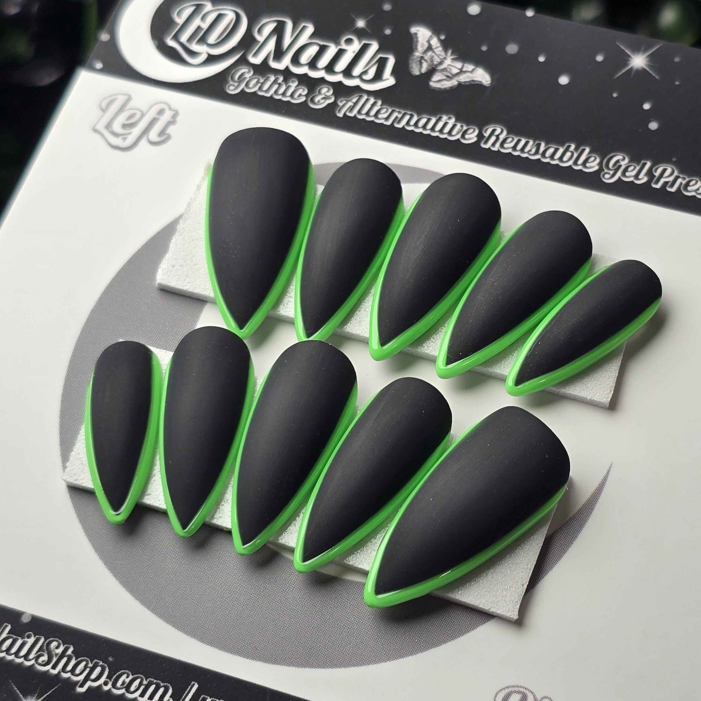 Black and Green Skinny French - Embossed Tips
