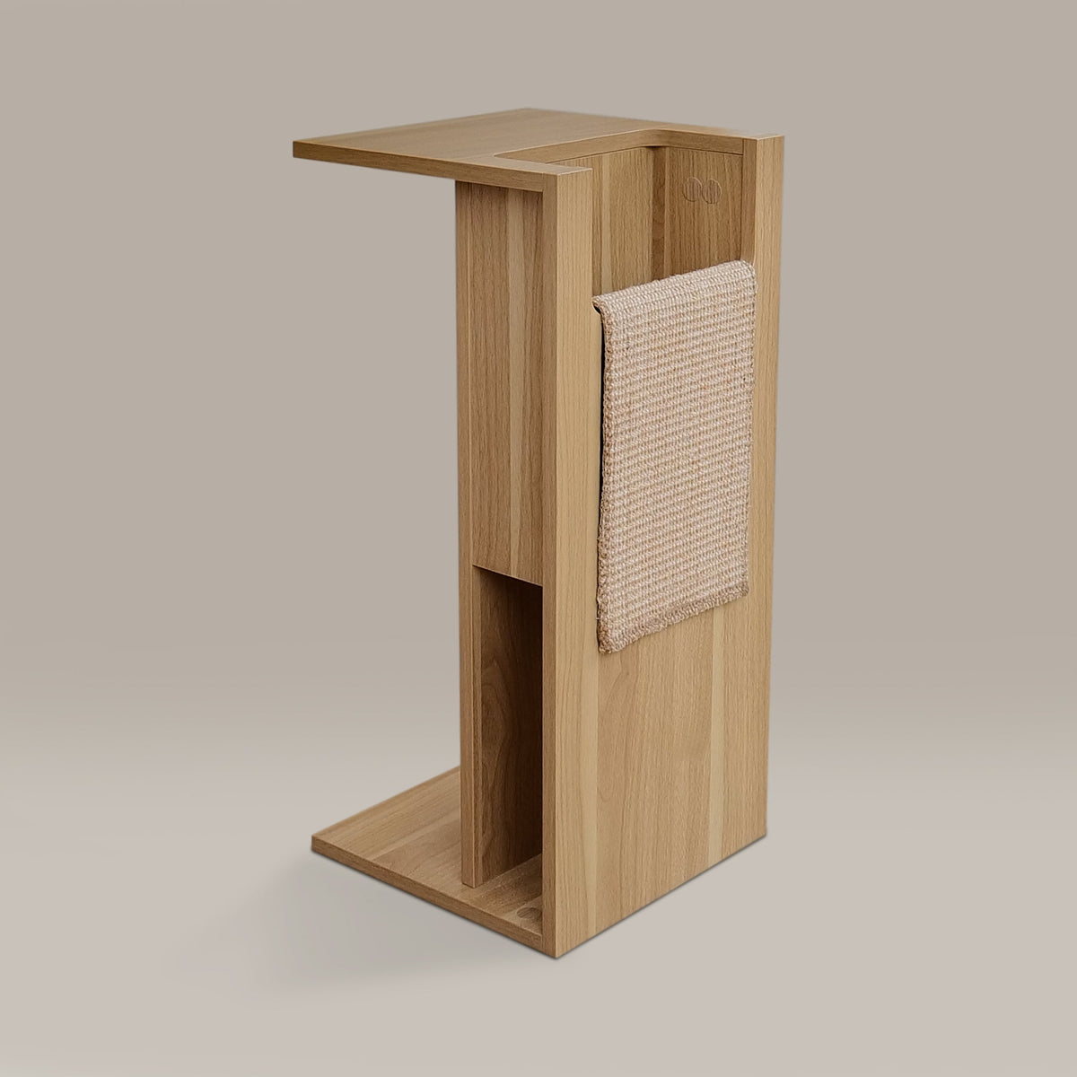 jewl nesting table + scratcher