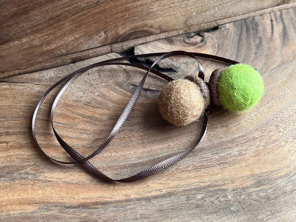 Double Felted Acorn | Citrus Green & Peppercorn | Aromatherapy Diffuser