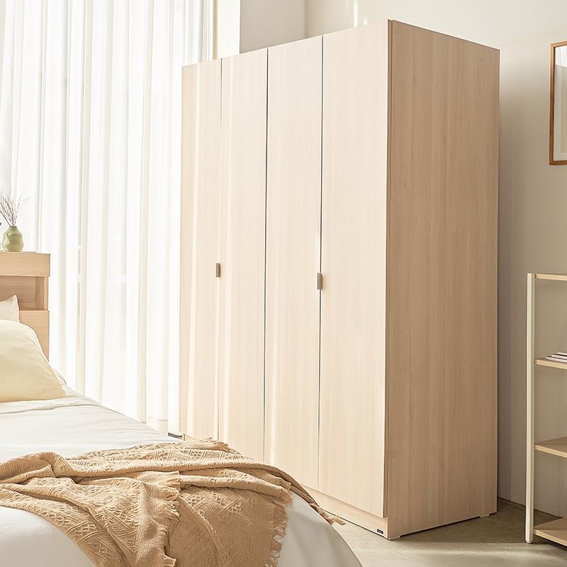 Monza Kleiderschrank aus Holz, 4-türig