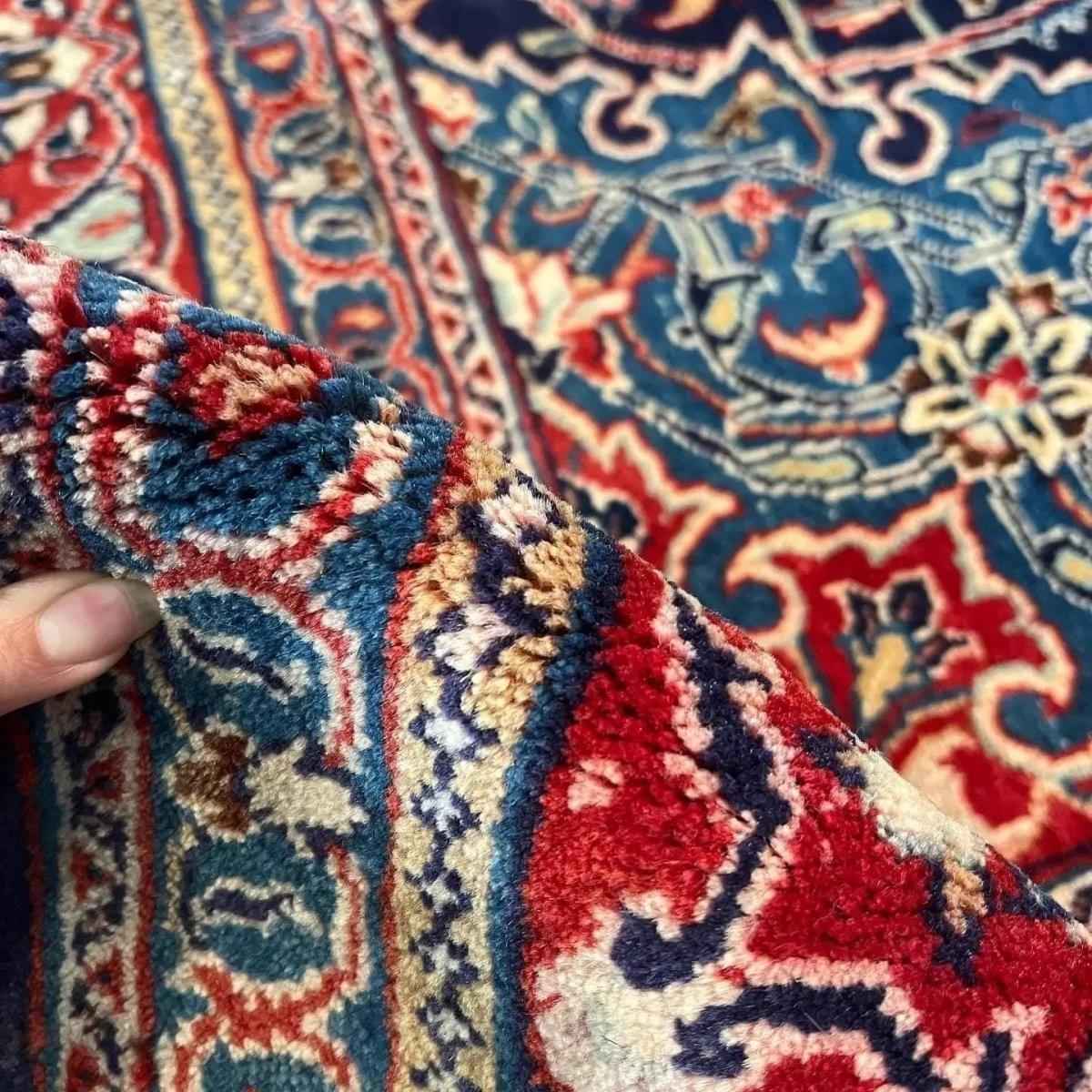 Persian Arak Rug | 9’ 8” x 6’ 8”