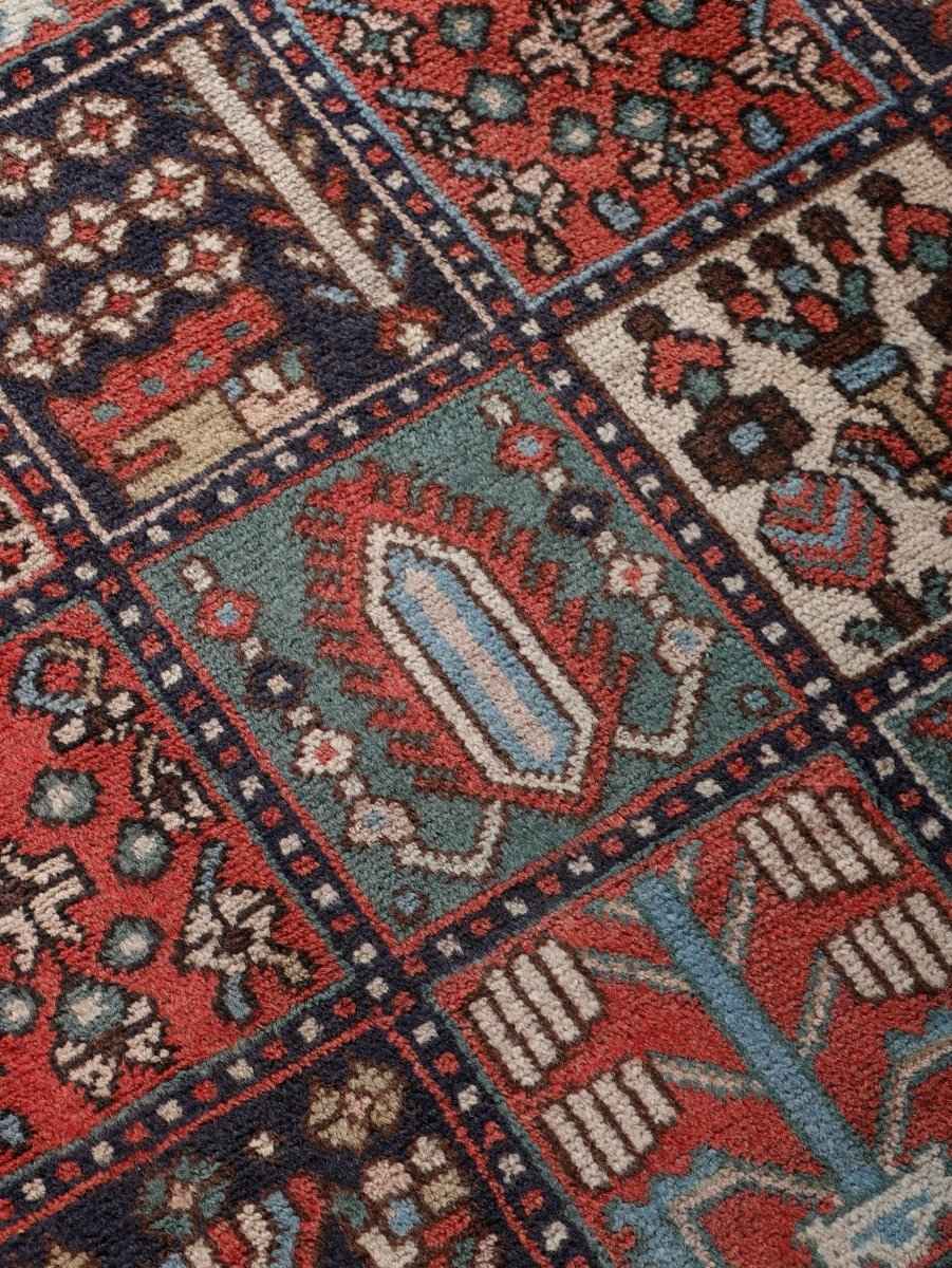 Persian Bakhtiar Rug | 4' 3" x 8' 6"
