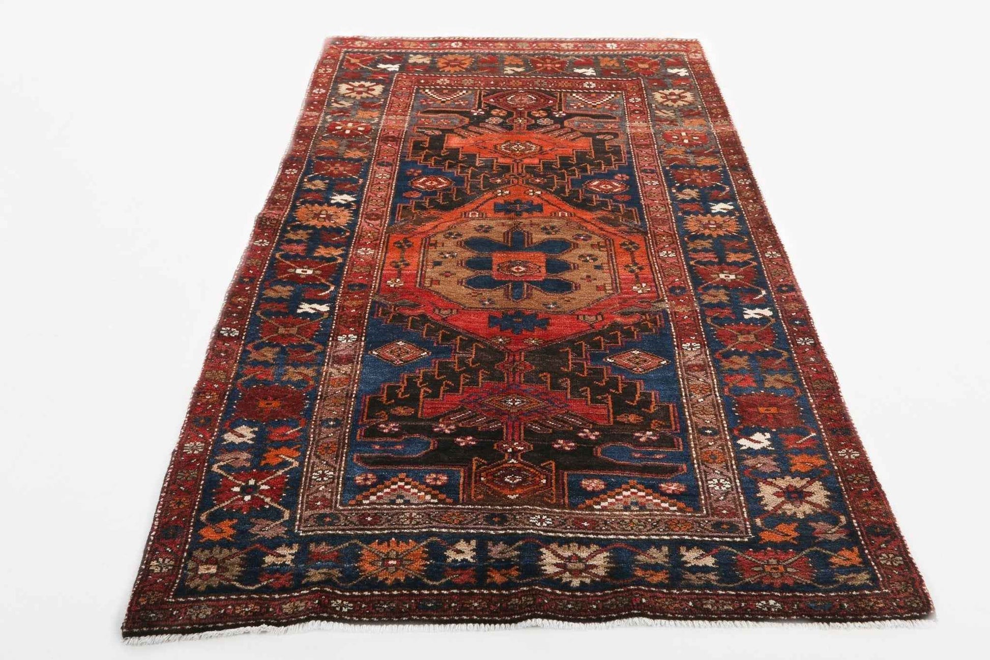Persian Hamadan Rug | 4' 3" x 6' 8"