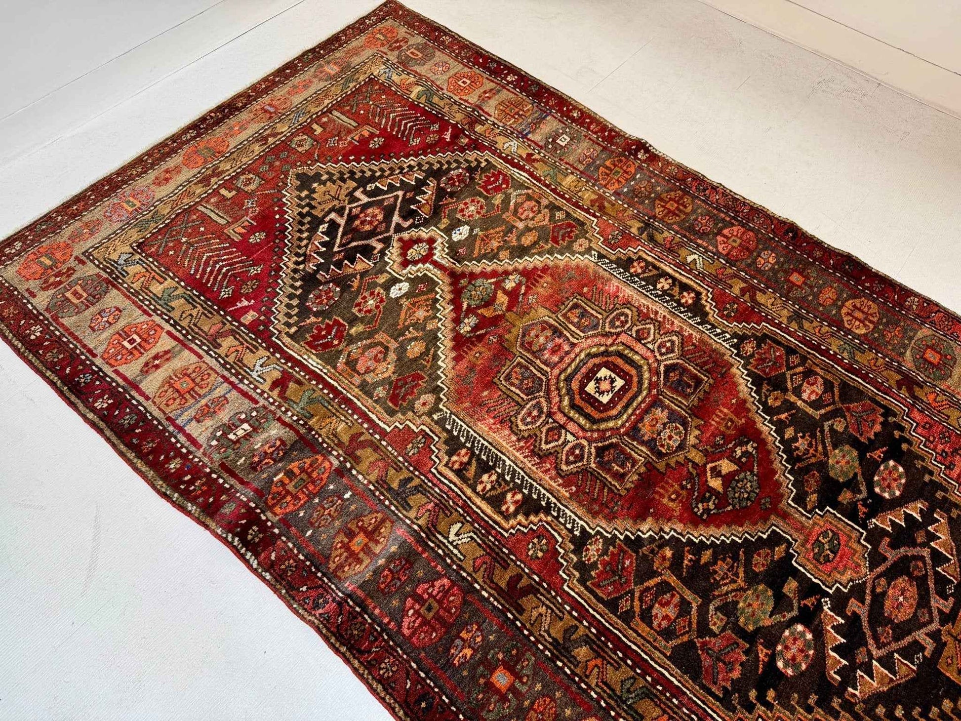 Persian Zanjan Rug | 4' 6” x 7' 9"
