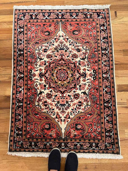 Persian Sarouk Rug | 2' 9" x 3' 11"
