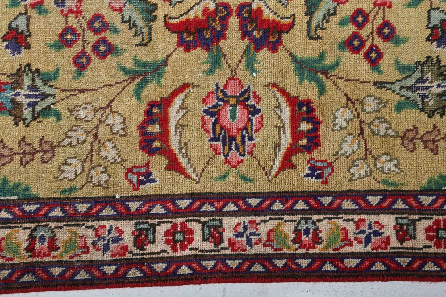 Persian Tabriz Rug | 7' 5" x 10' 8"
