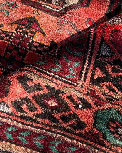 Persian Tribal Rug | 8' 6" x 5' 6"
