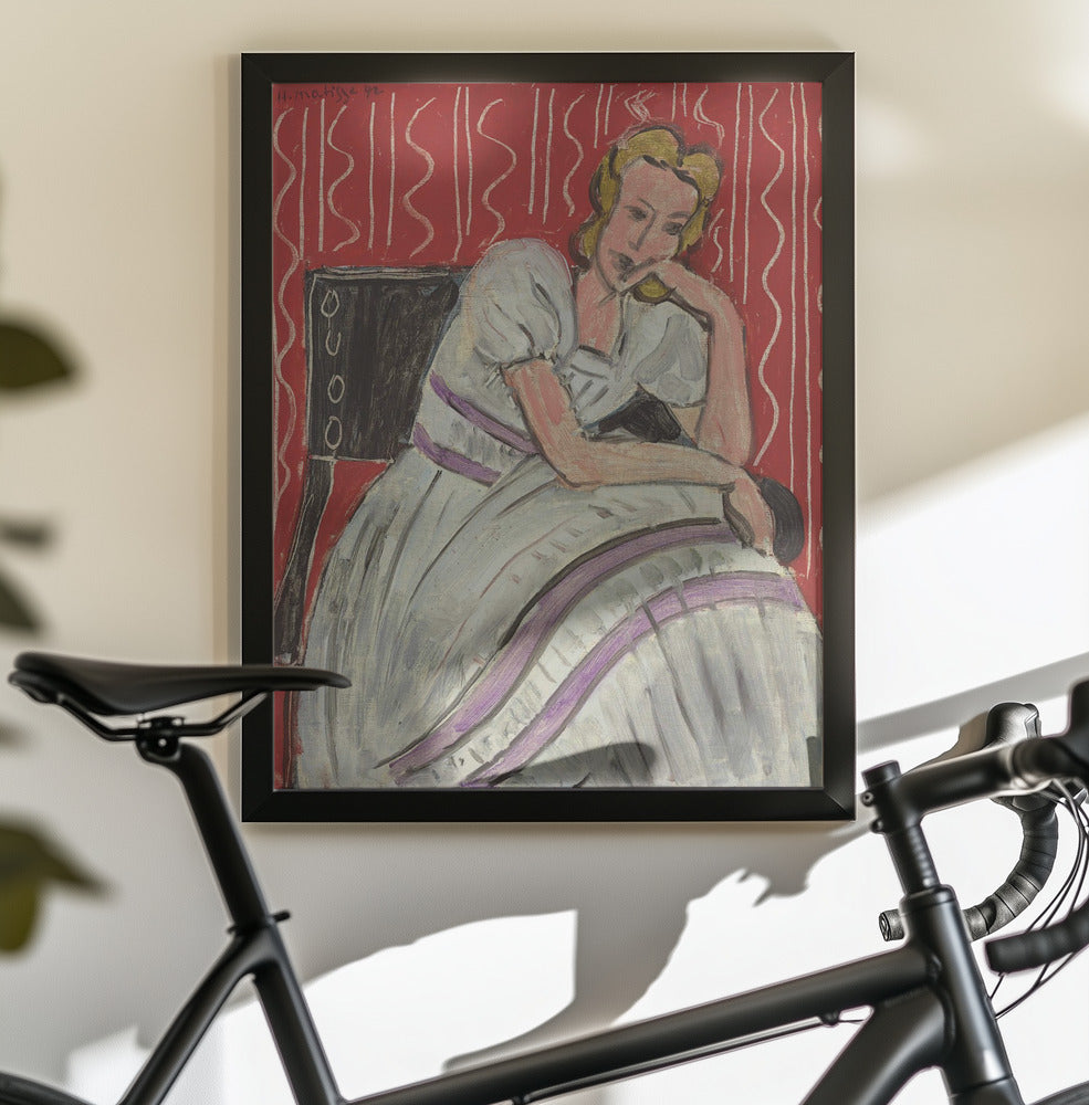 Wandbild Junge Frau In Grauem Kleid Sitzend