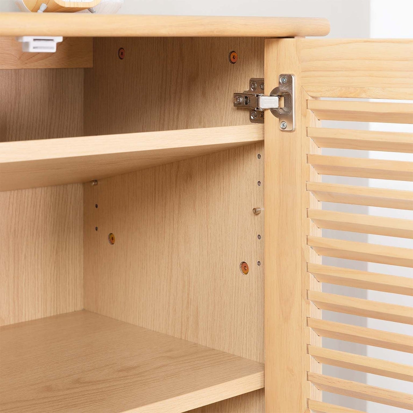Vline 601 Natural Oak Wood Shoe